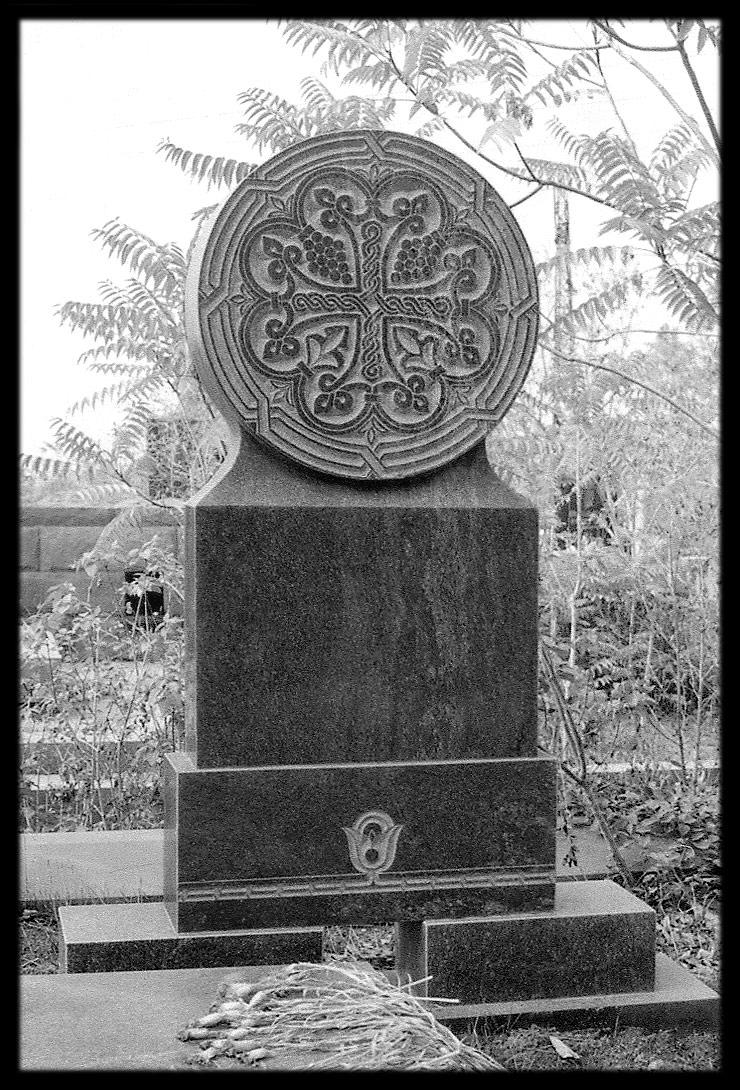 Gravestone, Yerevan, 1999